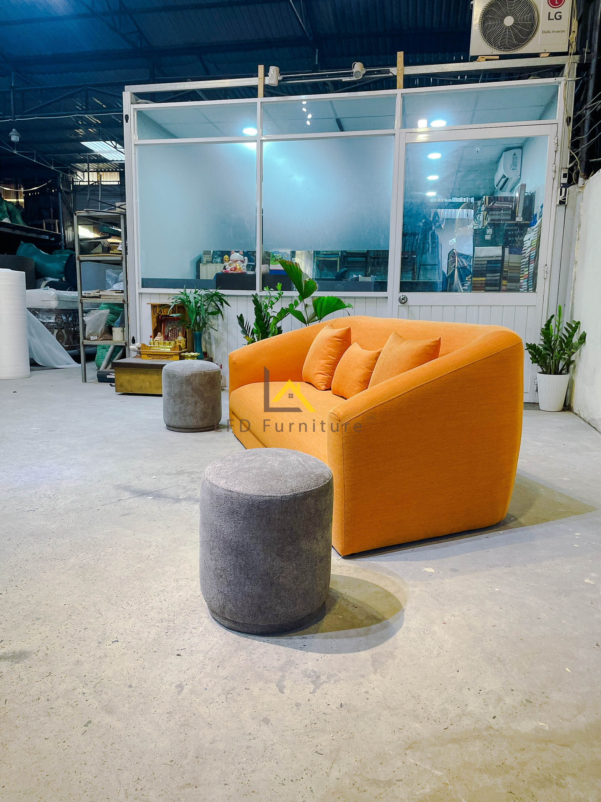 Sofa băng dài bọc nệm